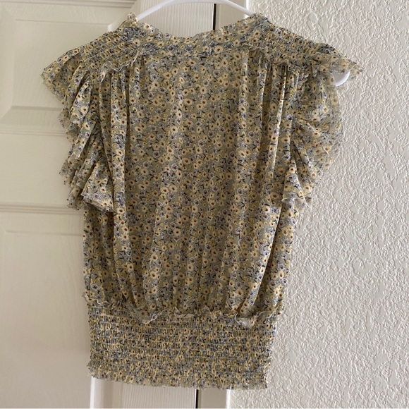 Tie Front Ruched Floral Top - Picture 2 of 6